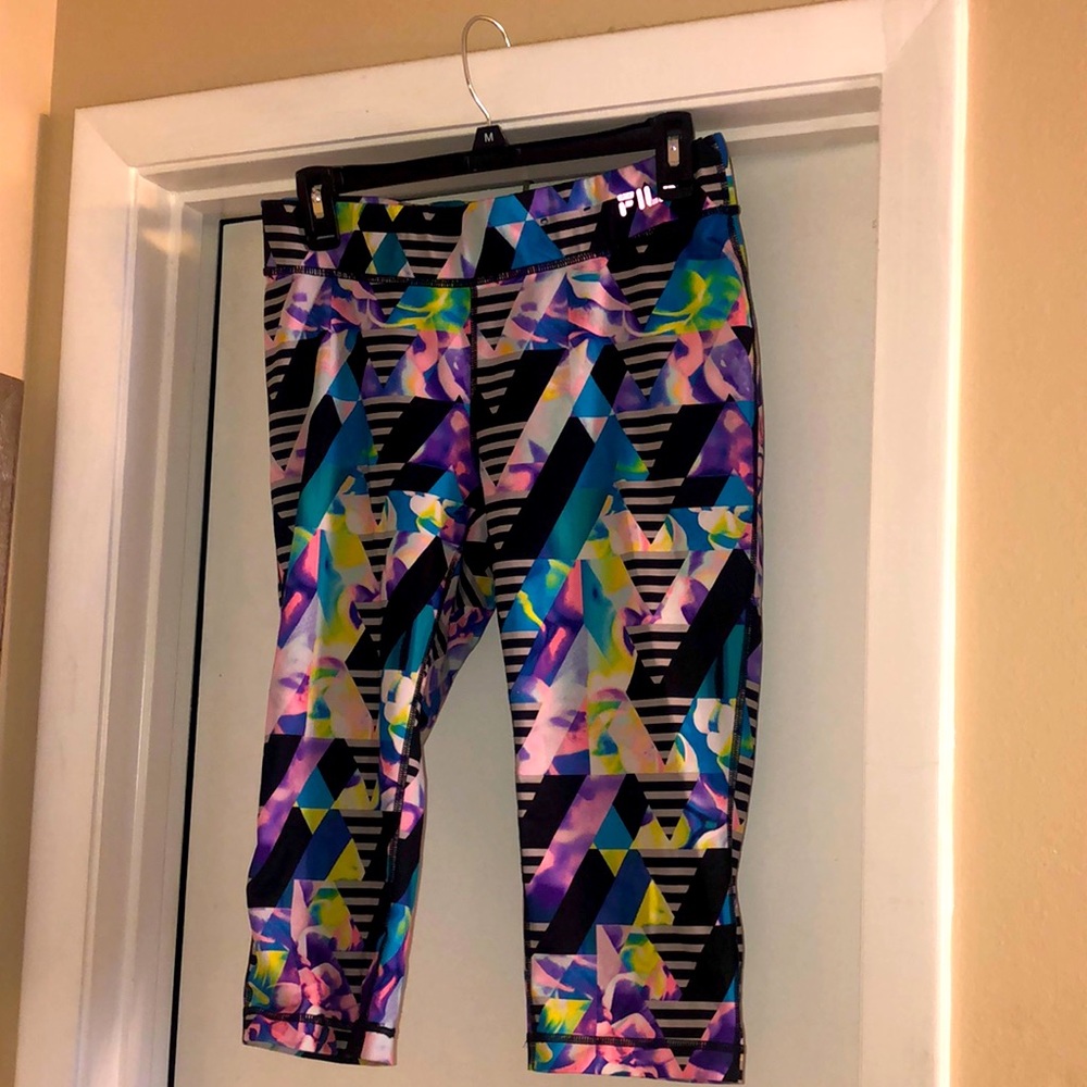 💙 Fila running capris- bright colors/patterns- size M